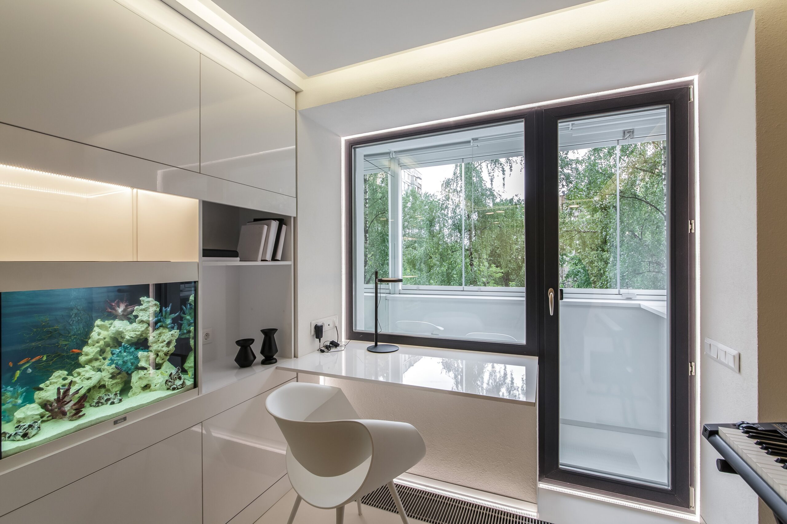 1672130976 idei club p steklyannaya plastikovaya dver na balkon d 62 scaled