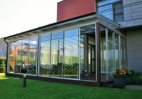 panoramnoe-osteklenie-verandy